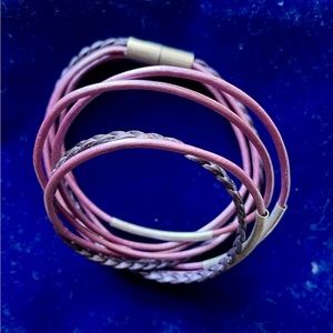 PURPLE Wrap Bracelet 💜 Magnetic Closure